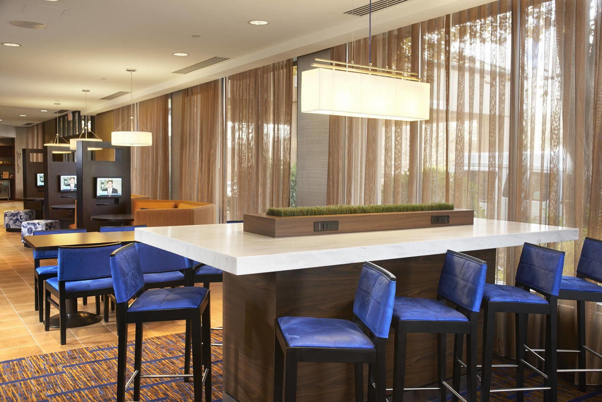 Hotel Courtyard 3*